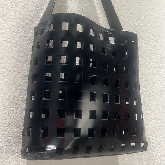 Prada cut out shoulder bag black - Picture 5 of 8